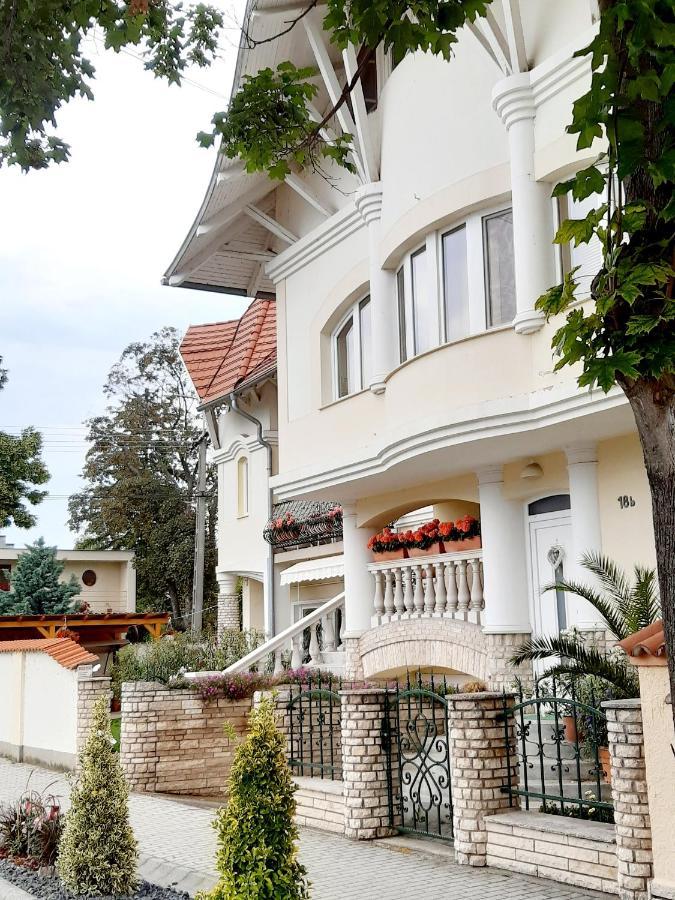 Rita Apartman Шиофок Экстерьер фото